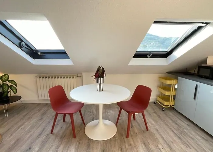 Joivy Elegant Top-floor In Ραπάλο